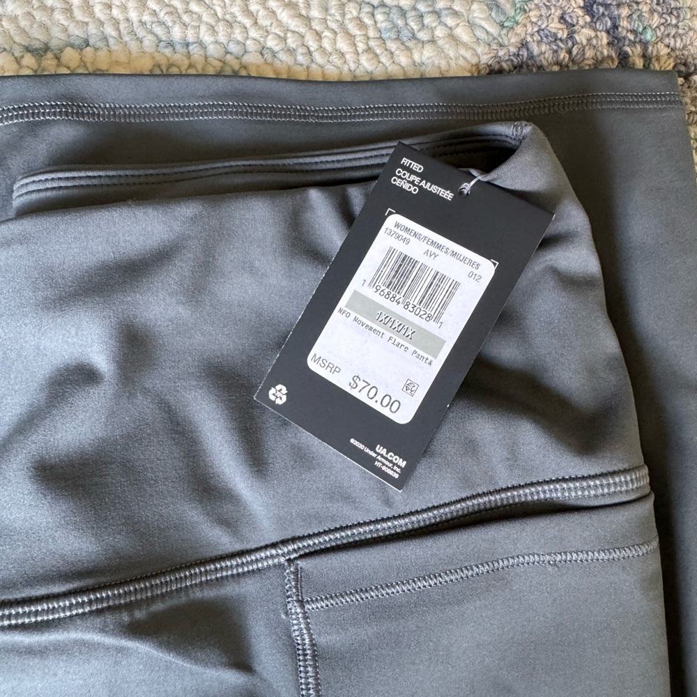 Under Armour Steel Gray Leggings with Side Pocket - UA Movement Flare Pant - Picture 6 of 9